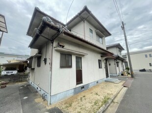 余戸東玉井住宅B棟の物件外観写真